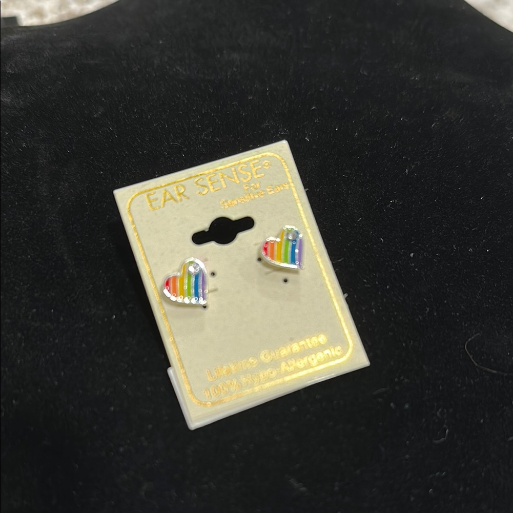 Ear Sense Rainbow Heart Earrings